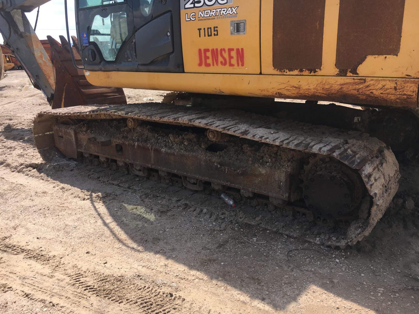 ./imagenes/INVOICE/2019/16911/EXCAVADORA JOHN DEERE 250G LC (15).JPG